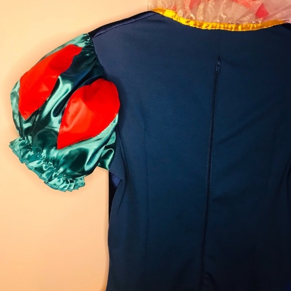 Sexy Snow White - Picture 14 of 16